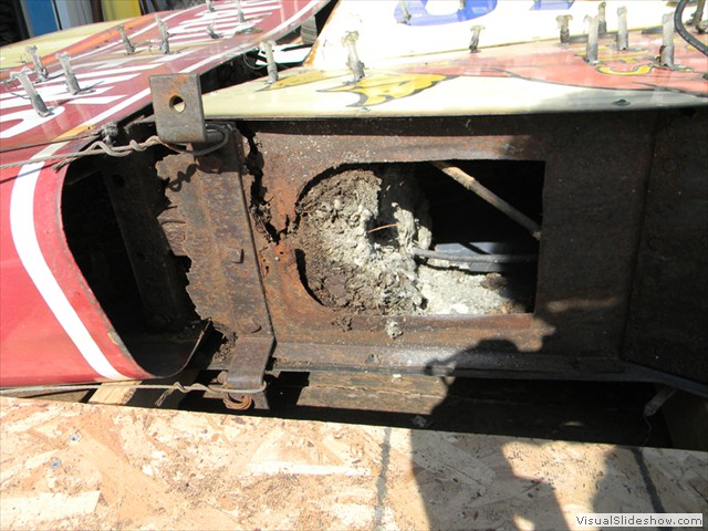 3. The internal structure was collapsed only sign cable held the sign together.